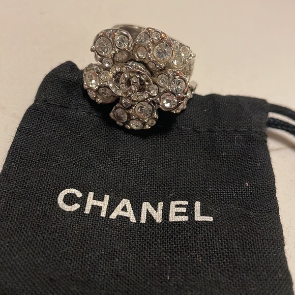 Chanel Cocktail Ring - Picture 3 of 8